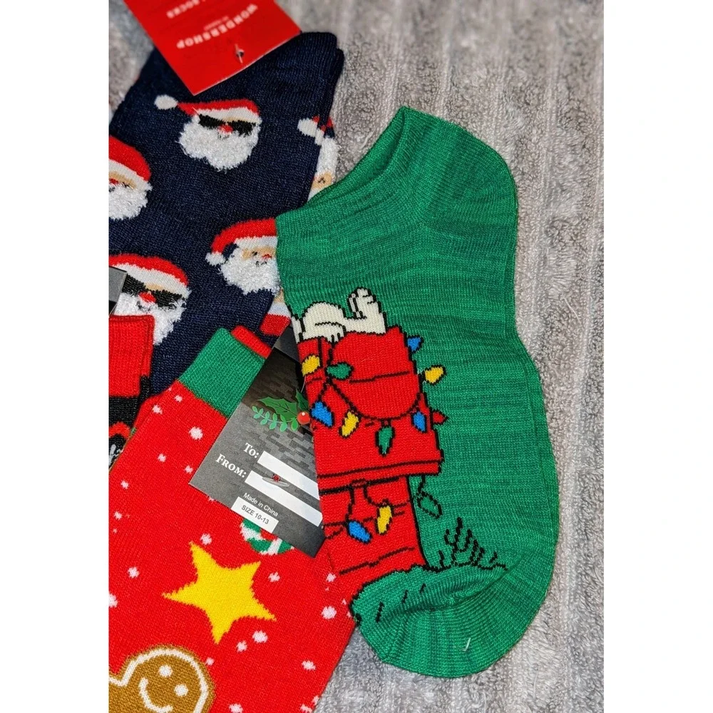 Lot of 9 Pairs Adult Christmas Socks Santa Gingerbread Lights Snoopy Bells‎ NWT